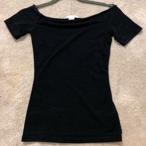 Off the shoulder short sleeve top